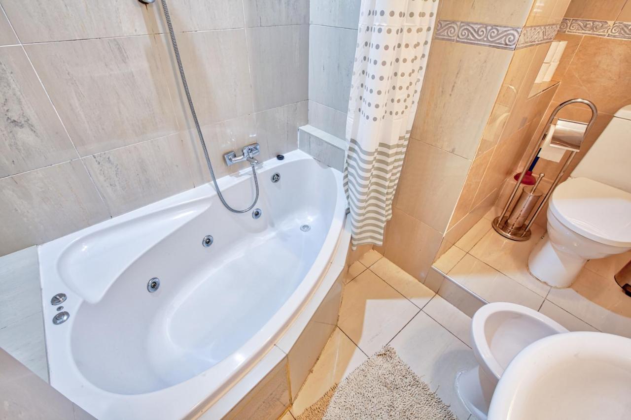 Vic- Seafront Apartment Sliema Luaran gambar