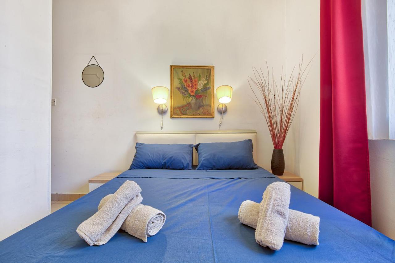 Vic- Seafront Apartment Sliema Luaran gambar